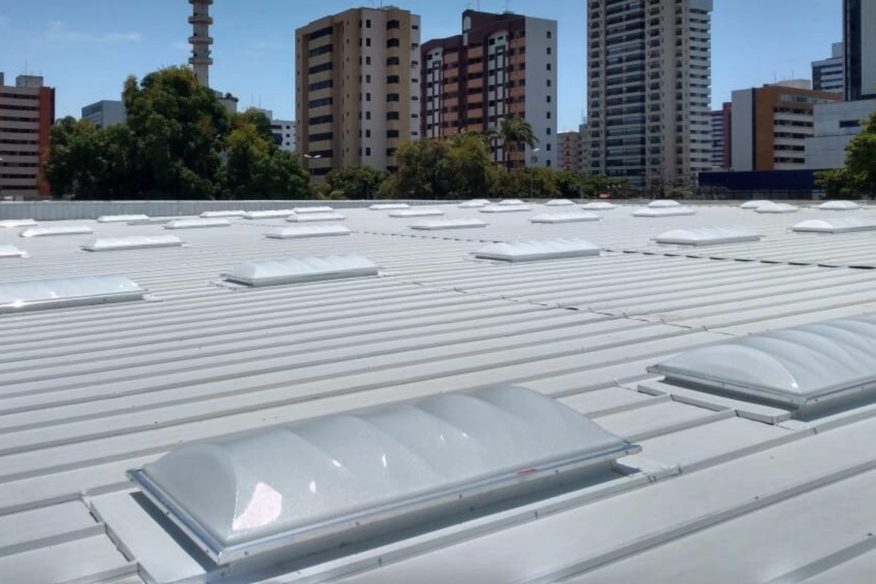 Operação atendida por Comfort Lux e LED